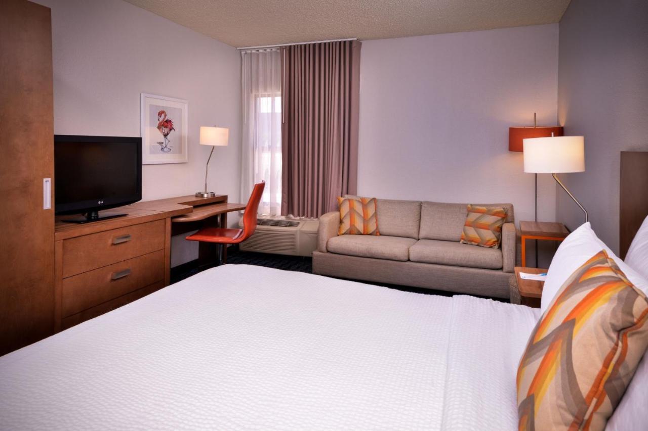 Fairfield Inn Las Vegas Convention Center Экстерьер фото