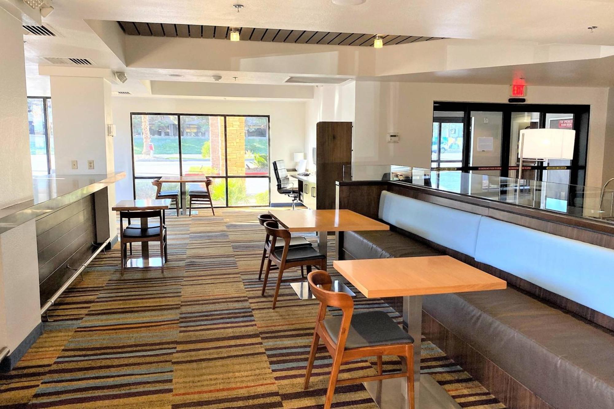 Fairfield Inn Las Vegas Convention Center Экстерьер фото