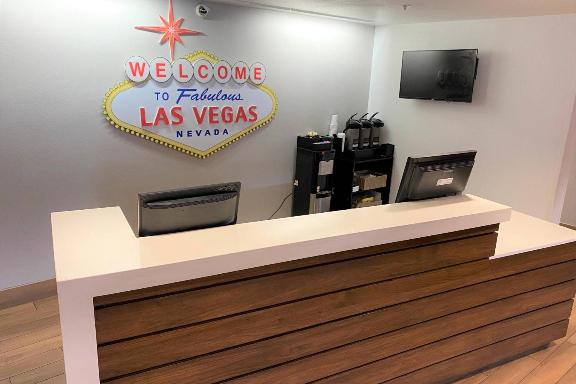 Fairfield Inn Las Vegas Convention Center Экстерьер фото