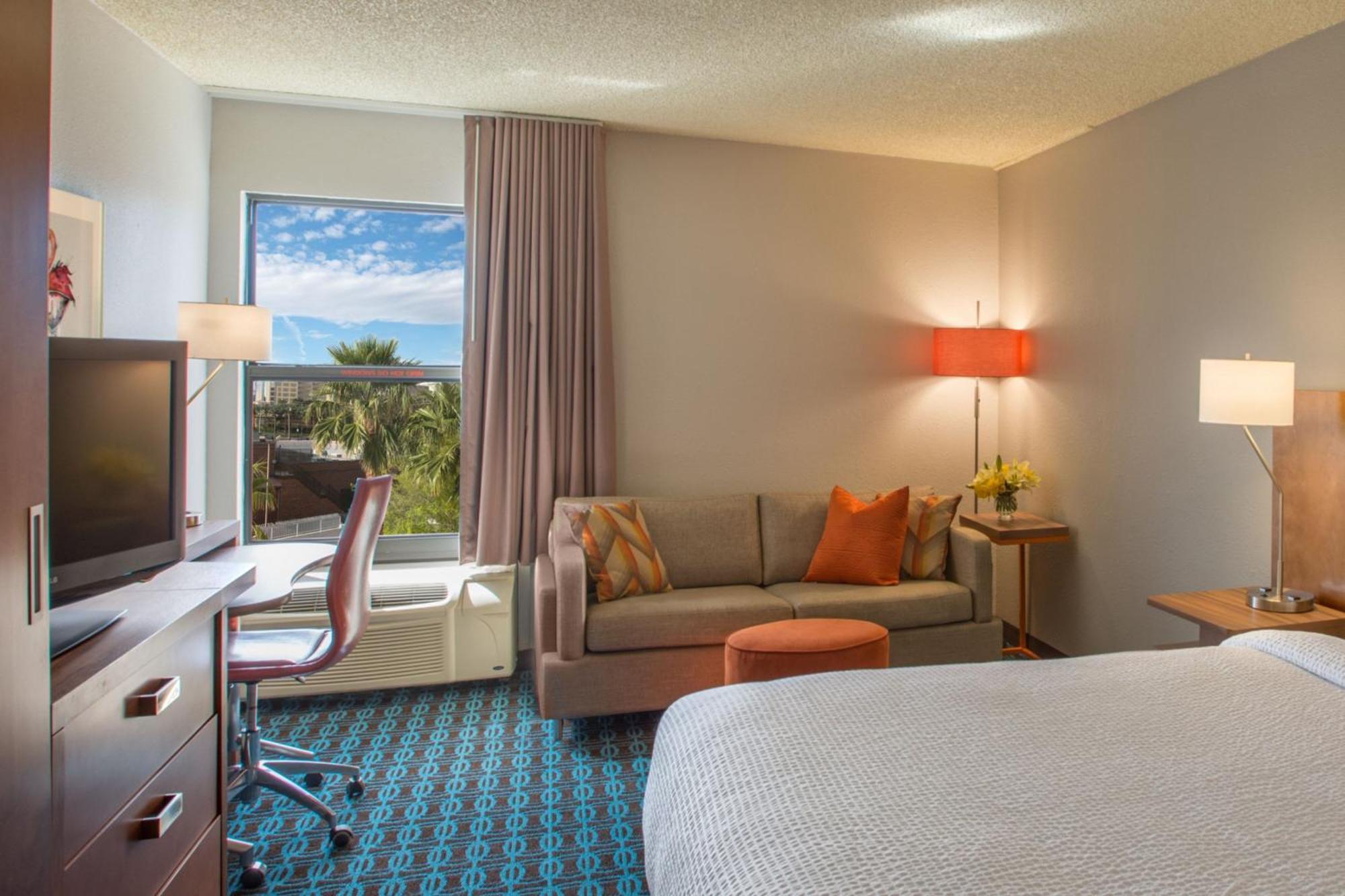 Fairfield Inn Las Vegas Convention Center Экстерьер фото