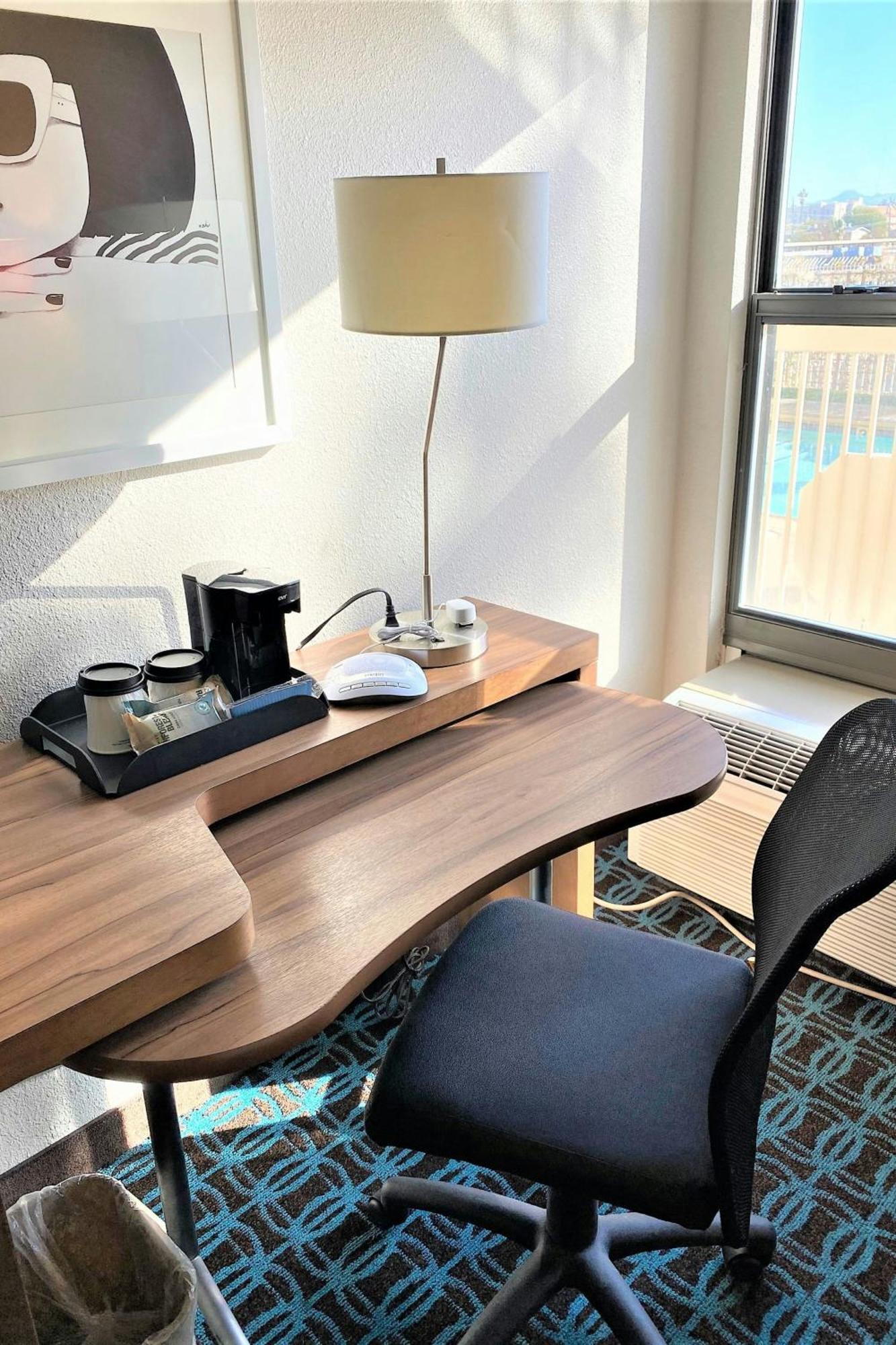 Fairfield Inn Las Vegas Convention Center Экстерьер фото