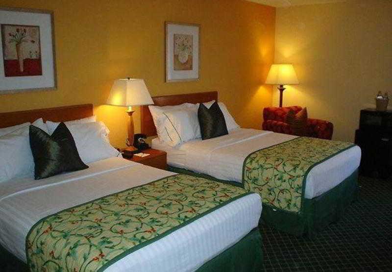 Fairfield Inn Las Vegas Convention Center Номер фото