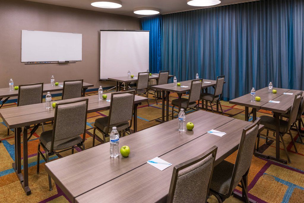 Fairfield Inn Las Vegas Convention Center Экстерьер фото